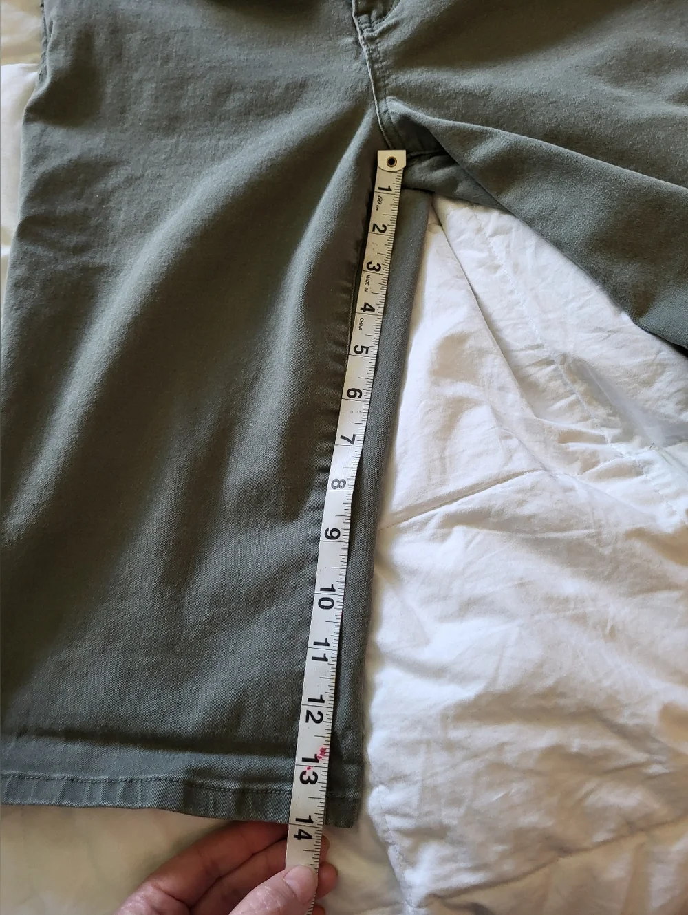 Democracy Sz 8 AB Solution, Olive Green Knee-Length Women's Bermuda Shorts - Picture 7 of 7